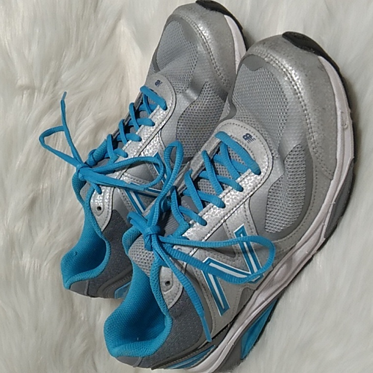 Sale! New Balance 1540v3 Shoes Sz.10 Gently Worn